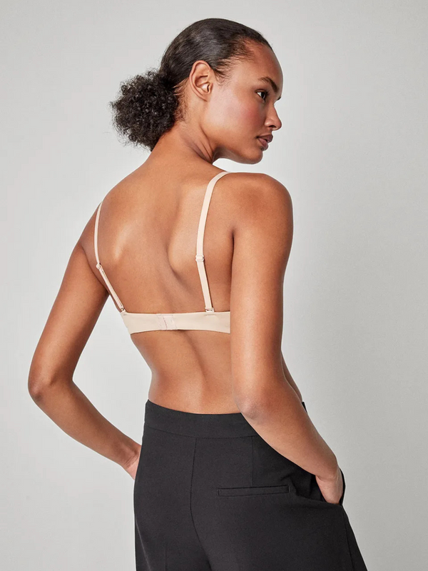 Sujetador Push Up Escote Profundo y tirantes ajustables